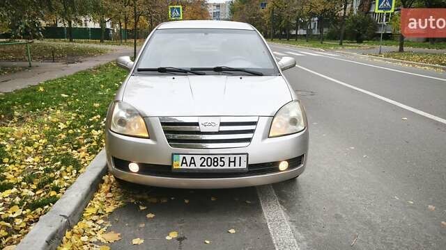 Бежевий Чері Елара, об'ємом двигуна 1.97 л та пробігом 96 тис. км за 2550 $, фото 4 на Automoto.ua