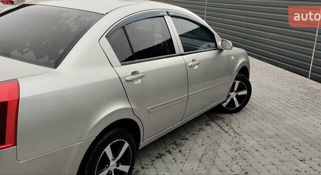Бежевий Чері Елара, об'ємом двигуна 2 л та пробігом 135 тис. км за 3500 $, фото 2 на Automoto.ua