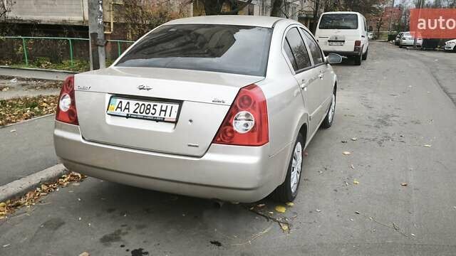 Бежевий Чері Елара, об'ємом двигуна 1.97 л та пробігом 96 тис. км за 2500 $, фото 8 на Automoto.ua