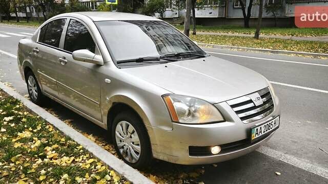 Бежевий Чері Елара, об'ємом двигуна 1.97 л та пробігом 96 тис. км за 2550 $, фото 1 на Automoto.ua