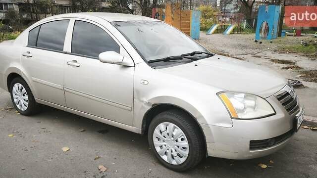 Бежевий Чері Елара, об'ємом двигуна 1.97 л та пробігом 96 тис. км за 2350 $, фото 9 на Automoto.ua