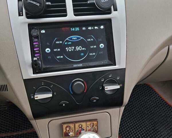 Бежевый Чери Элара, объемом двигателя 1.97 л и пробегом 95 тыс. км за 3700 $, фото 2 на Automoto.ua