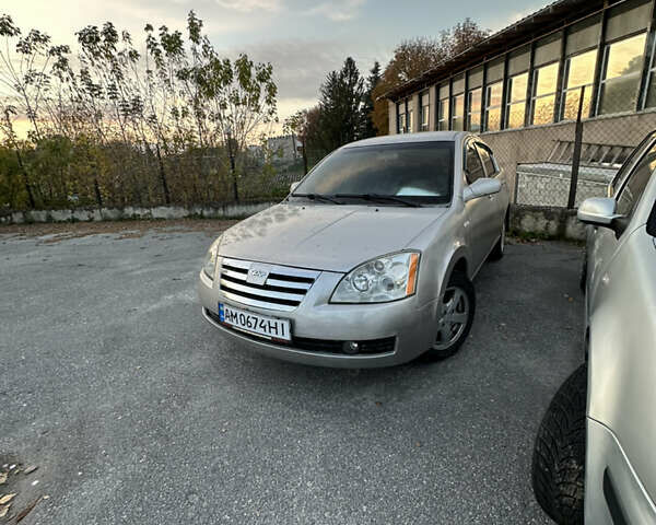 Бежевый Чери Элара, объемом двигателя 1.97 л и пробегом 200 тыс. км за 1999 $, фото 8 на Automoto.ua