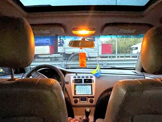 Чорний Чері Елара, об'ємом двигуна 2 л та пробігом 280 тис. км за 2200 $, фото 11 на Automoto.ua