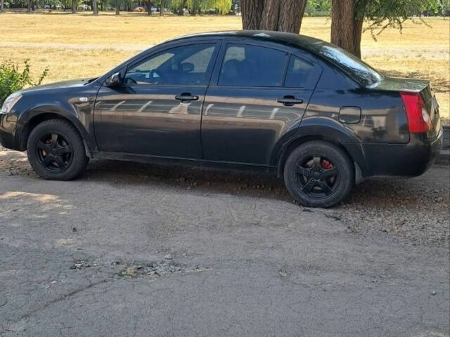 Чорний Чері Елара, об'ємом двигуна 2 л та пробігом 190 тис. км за 2700 $, фото 3 на Automoto.ua