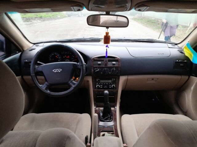 Чорний Чері Елара, об'ємом двигуна 2 л та пробігом 300 тис. км за 999 $, фото 5 на Automoto.ua