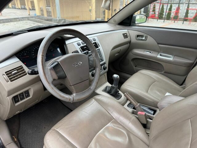 Черный Чери Элара, объемом двигателя 2 л и пробегом 177 тыс. км за 2400 $, фото 1 на Automoto.ua