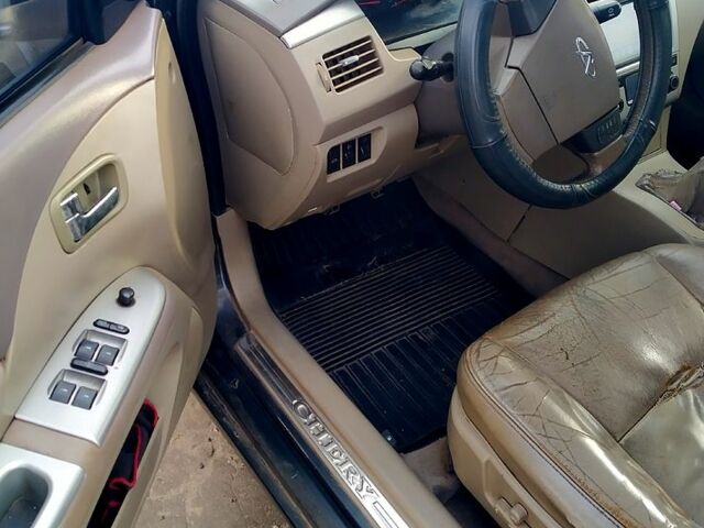 Чорний Чері Елара, об'ємом двигуна 2 л та пробігом 280 тис. км за 2200 $, фото 2 на Automoto.ua