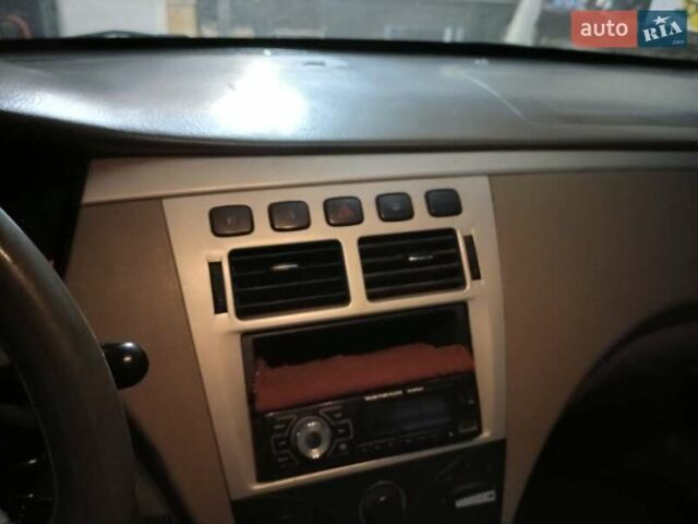 Черный Чери Элара, объемом двигателя 1.97 л и пробегом 184 тыс. км за 2000 $, фото 3 на Automoto.ua