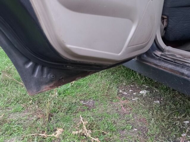 Черный Чери Элара, объемом двигателя 2 л и пробегом 213 тыс. км за 1500 $, фото 9 на Automoto.ua