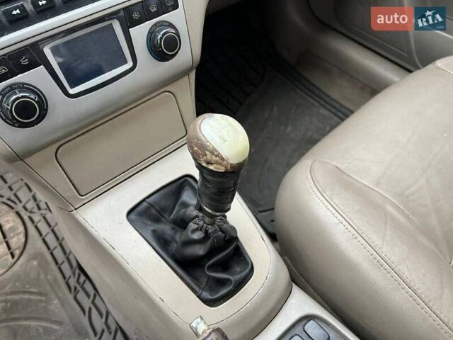 Черный Чери Элара, объемом двигателя 2 л и пробегом 172 тыс. км за 2990 $, фото 24 на Automoto.ua