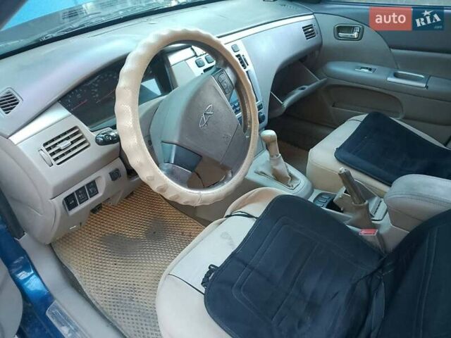 Синій Чері Елара, об'ємом двигуна 1.97 л та пробігом 218 тис. км за 1350 $, фото 4 на Automoto.ua