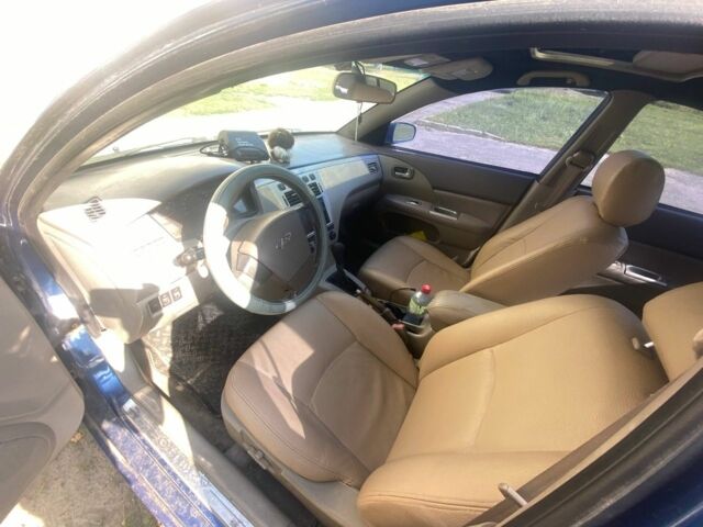 Синий Чери Элара, объемом двигателя 2 л и пробегом 285 тыс. км за 1300 $, фото 7 на Automoto.ua