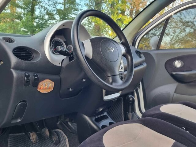 Белый Чери Джагги, объемом двигателя 1.1 л и пробегом 87 тыс. км за 1999 $, фото 12 на Automoto.ua