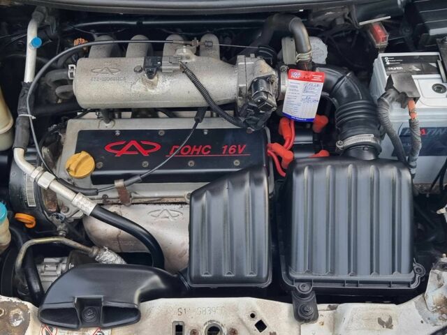 Белый Чери Джагги, объемом двигателя 1.1 л и пробегом 87 тыс. км за 1999 $, фото 9 на Automoto.ua