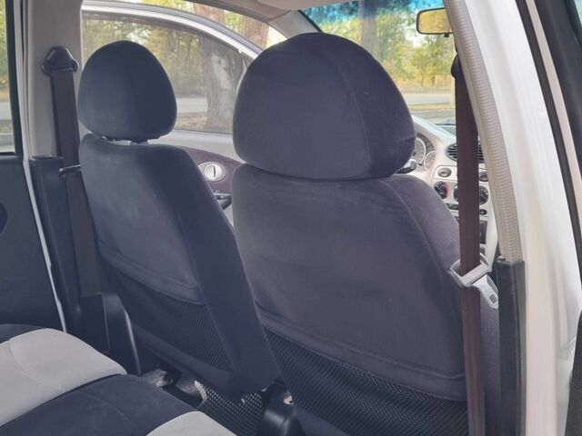 Білий Чері Джаггі, об'ємом двигуна 1.1 л та пробігом 88 тис. км за 1999 $, фото 20 на Automoto.ua