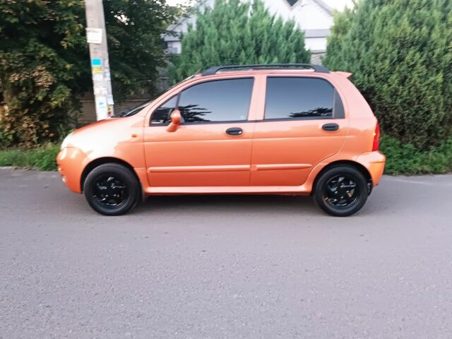 Бежевий Чері Джаггі, об'ємом двигуна 1.1 л та пробігом 114 тис. км за 3500 $, фото 9 на Automoto.ua