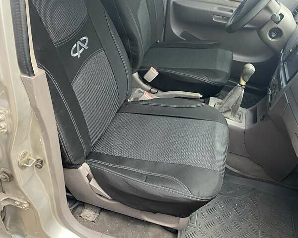 Бежевый Чери Джагги, объемом двигателя 1.3 л и пробегом 218 тыс. км за 2500 $, фото 4 на Automoto.ua