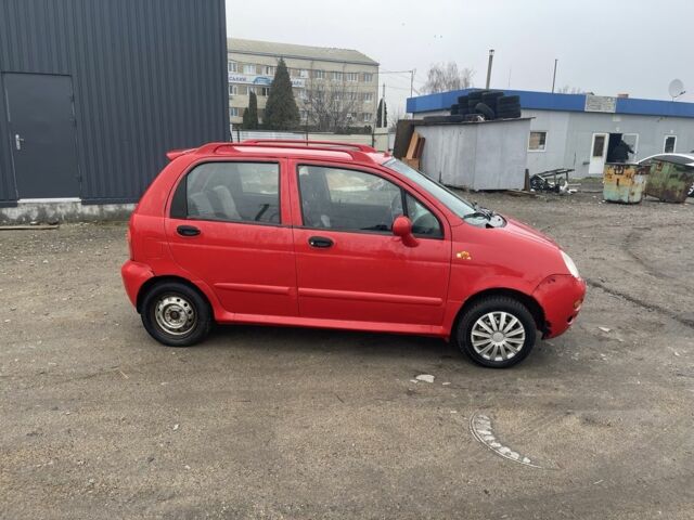 Красный Чери Джагги, объемом двигателя 1.1 л и пробегом 145 тыс. км за 1300 $, фото 3 на Automoto.ua