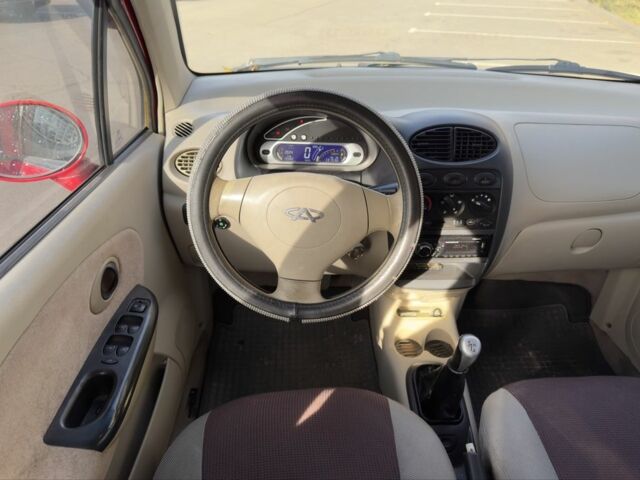 Чері Джаггі 2012 у Кривому Розі на Automoto.ua Червоний Чері Джаггі, об'ємом двигуна 1.1 л та пробігом 130 тис. км за 2800 $, фото 11 на Automoto.ua