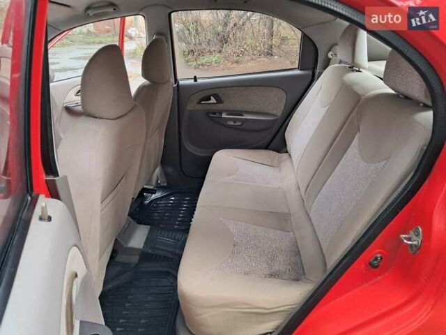 Красный Чери Джагги, объемом двигателя 1.3 л и пробегом 230 тыс. км за 1699 $, фото 4 на Automoto.ua