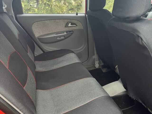 Красный Чери Джагги, объемом двигателя 1.3 л и пробегом 120 тыс. км за 1894 $, фото 5 на Automoto.ua