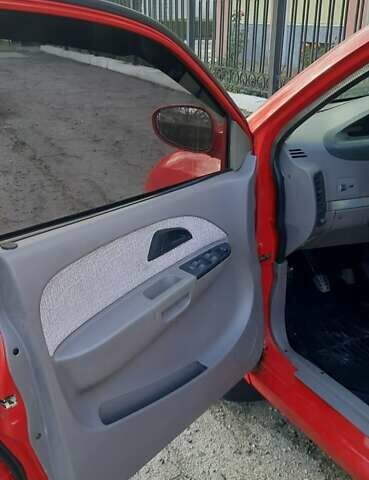 Красный Чери Джагги, объемом двигателя 1.3 л и пробегом 180 тыс. км за 1550 $, фото 5 на Automoto.ua