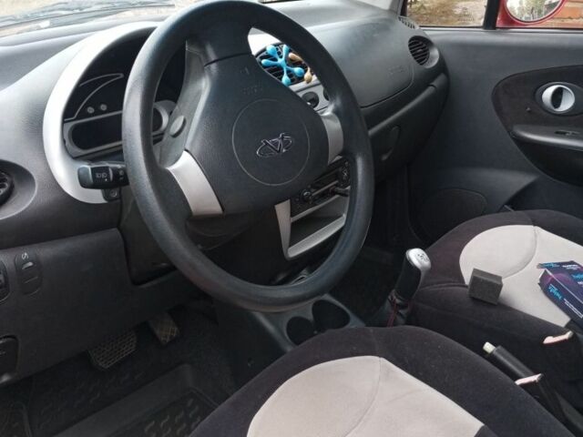 Красный Чери Джагги, объемом двигателя 1.1 л и пробегом 75 тыс. км за 3300 $, фото 4 на Automoto.ua