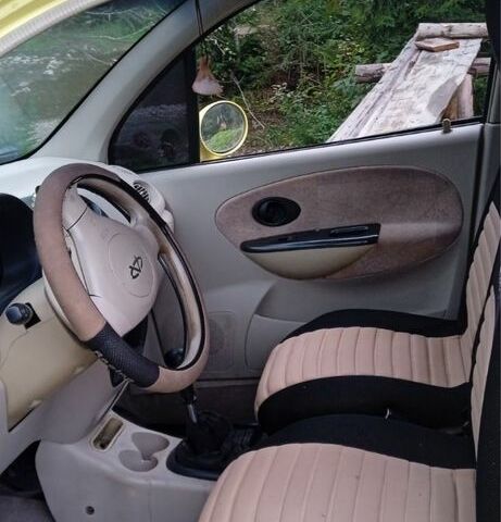 Желтый Чери Джагги, объемом двигателя 1.1 л и пробегом 280 тыс. км за 1800 $, фото 4 на Automoto.ua