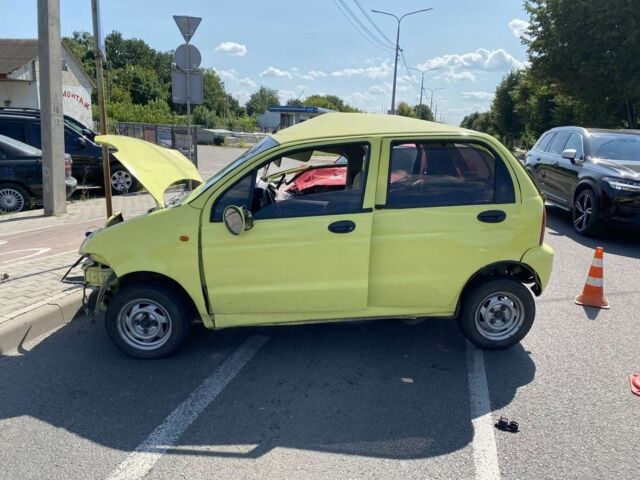 Жовтий Чері Джаггі, об'ємом двигуна 1.2 л та пробігом 150 тис. км за 550 $, фото 2 на Automoto.ua