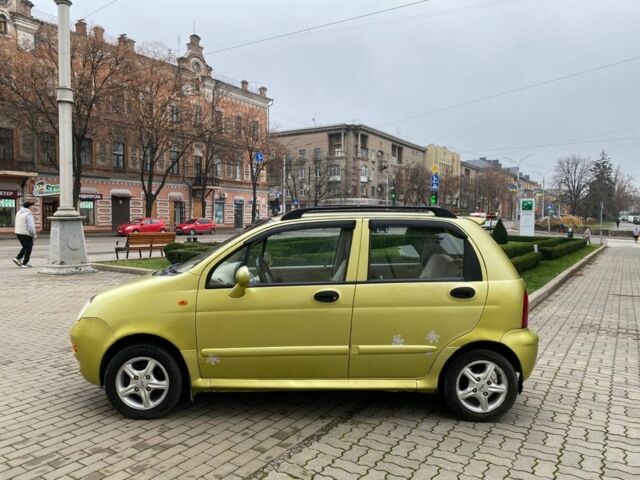 Желтый Чери Джагги, объемом двигателя 1.1 л и пробегом 148 тыс. км за 1750 $, фото 2 на Automoto.ua