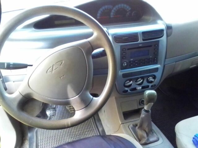 Желтый Чери Джагги, объемом двигателя 1.3 л и пробегом 150 тыс. км за 1600 $, фото 8 на Automoto.ua