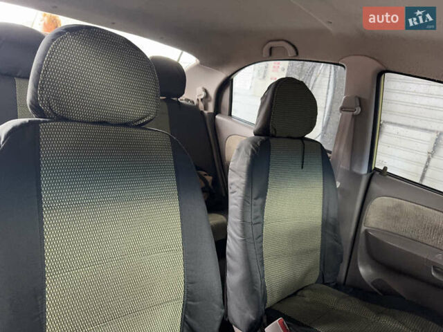 Желтый Чери Джагги, объемом двигателя 1.3 л и пробегом 190 тыс. км за 1900 $, фото 8 на Automoto.ua