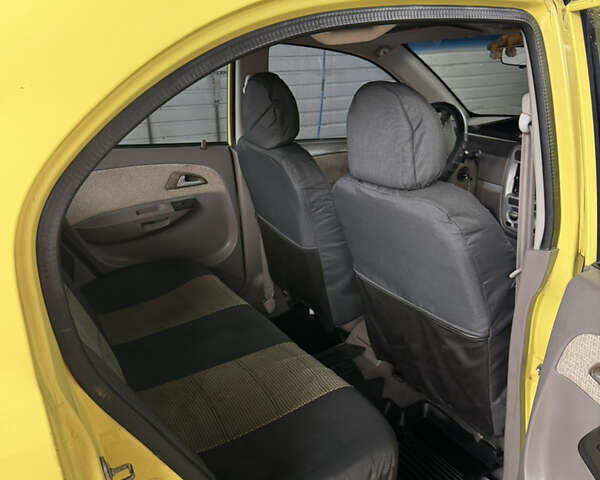 Желтый Чери Джагги, объемом двигателя 1.3 л и пробегом 190 тыс. км за 1900 $, фото 3 на Automoto.ua