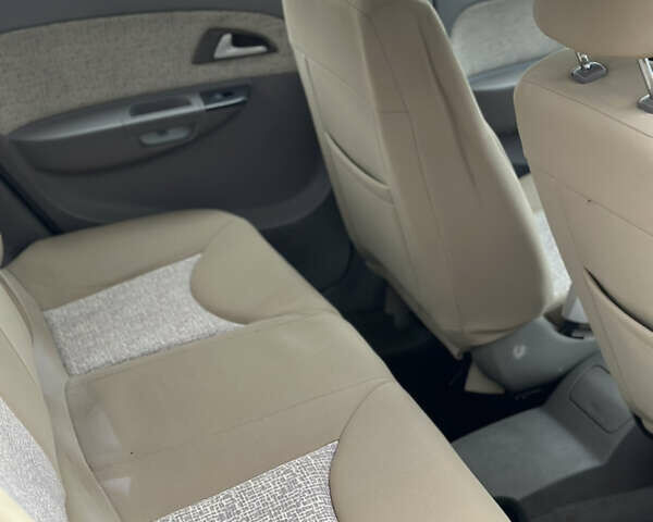 Желтый Чери Джагги, объемом двигателя 1.3 л и пробегом 75 тыс. км за 1850 $, фото 5 на Automoto.ua