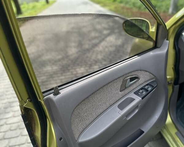 Желтый Чери Джагги, объемом двигателя 1.3 л и пробегом 90 тыс. км за 1399 $, фото 13 на Automoto.ua