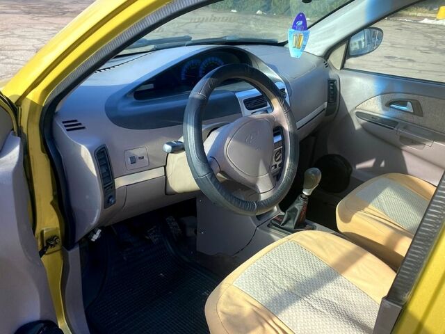 Жовтий Чері Джаггі, об'ємом двигуна 1.3 л та пробігом 177 тис. км за 1850 $, фото 10 на Automoto.ua