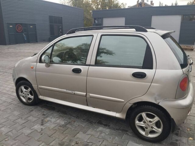 Серый Чери Джагги, объемом двигателя 1.1 л и пробегом 2 тыс. км за 1500 $, фото 2 на Automoto.ua