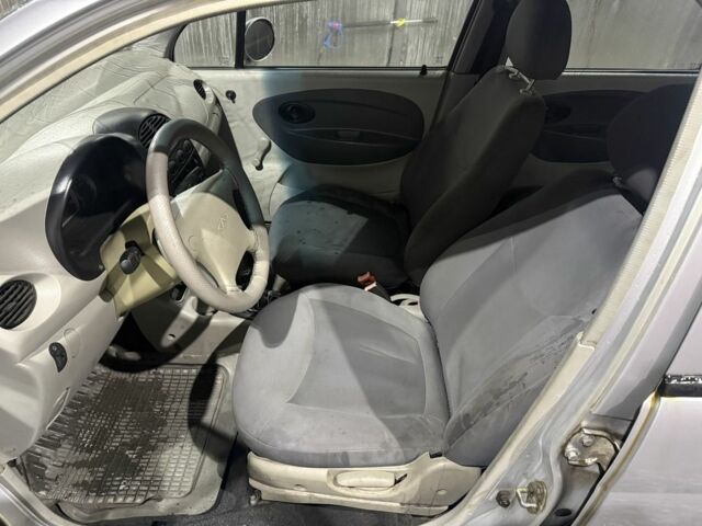 Серый Чери Джагги, объемом двигателя 1.1 л и пробегом 333 тыс. км за 1475 $, фото 8 на Automoto.ua