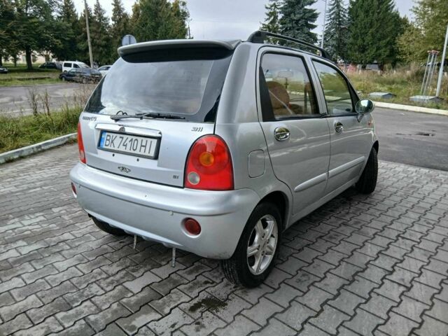 Серый Чери Джагги, объемом двигателя 1.1 л и пробегом 70 тыс. км за 2000 $, фото 2 на Automoto.ua