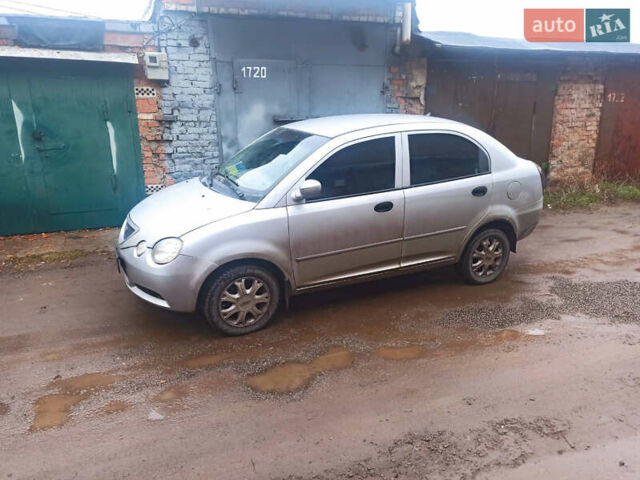 Серый Чери Джагги, объемом двигателя 1.3 л и пробегом 200 тыс. км за 1300 $, фото 1 на Automoto.ua