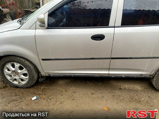 Серый Чери Джагги, объемом двигателя 1.3 л и пробегом 220 тыс. км за 1100 $, фото 4 на Automoto.ua