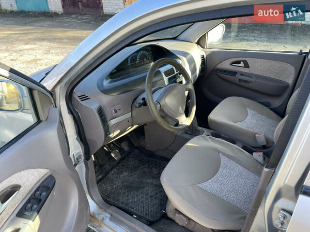 Сірий Чері Джаггі, об'ємом двигуна 1.3 л та пробігом 80 тис. км за 1000 $, фото 6 на Automoto.ua