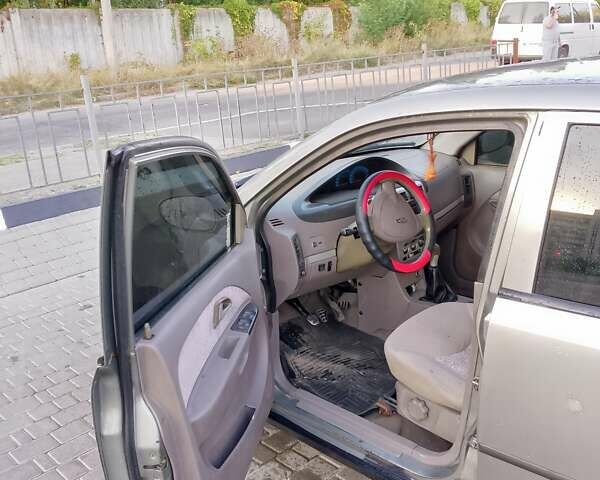 Серый Чери Джагги, объемом двигателя 1.3 л и пробегом 256 тыс. км за 1100 $, фото 4 на Automoto.ua