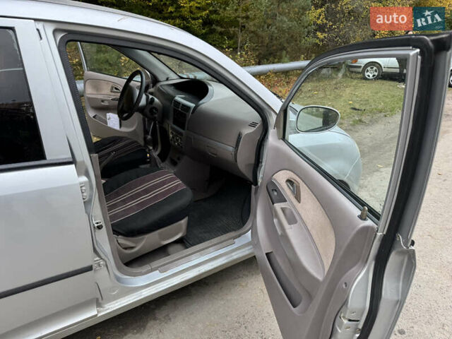 Сірий Чері Джаггі, об'ємом двигуна 1.3 л та пробігом 200 тис. км за 1600 $, фото 11 на Automoto.ua