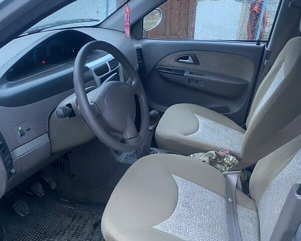 Чери Джагги 2008 в Изяслве на Automoto.ua Серый Чери Джагги, объемом двигателя 1.3 л и пробегом 85 тыс. км за 1400 $, фото 6 на Automoto.ua