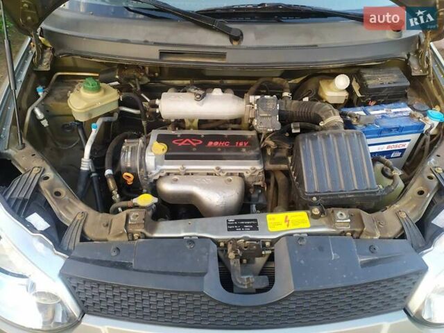 Серый Чери Джагги, объемом двигателя 0.99 л и пробегом 3 тыс. км за 4000 $, фото 4 на Automoto.ua