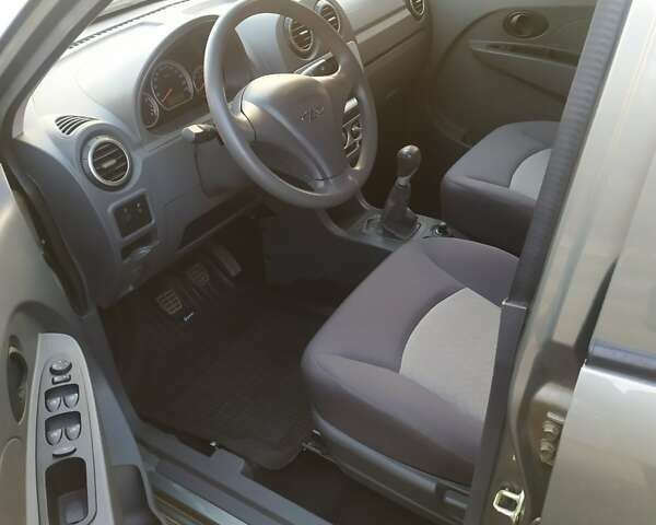 Серый Чери Джагги, объемом двигателя 0.99 л и пробегом 3 тыс. км за 4000 $, фото 7 на Automoto.ua