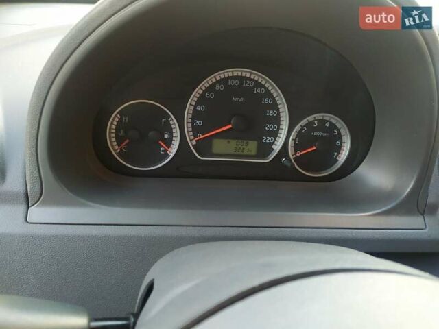 Серый Чери Джагги, объемом двигателя 0.99 л и пробегом 3 тыс. км за 4000 $, фото 6 на Automoto.ua