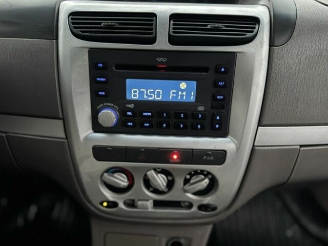 Оранжевый Чери Джагги, объемом двигателя 1.3 л и пробегом 73 тыс. км за 1550 $, фото 5 на Automoto.ua